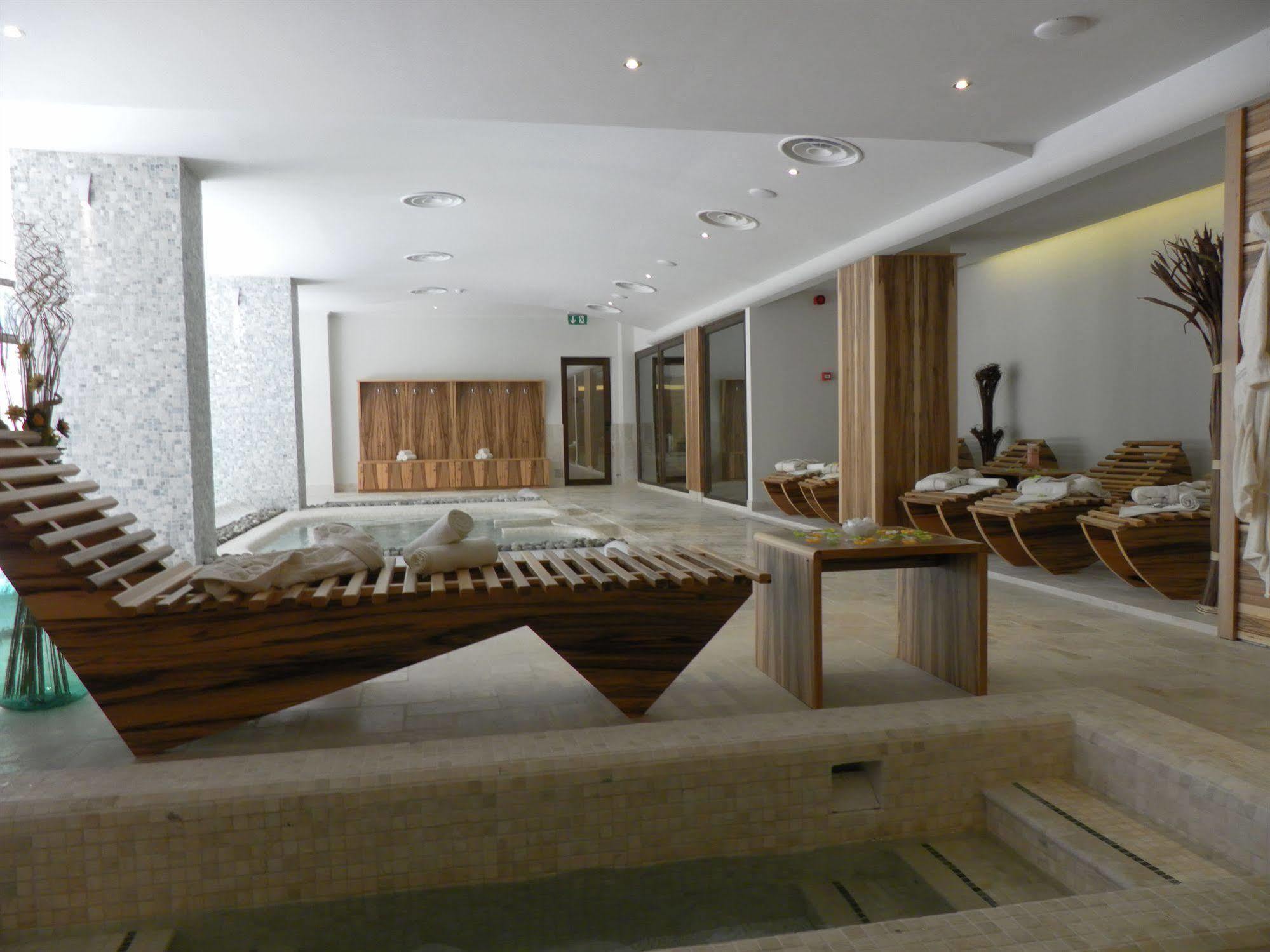 Ovindoli Park Hotel & Spa Ngoại thất bức ảnh